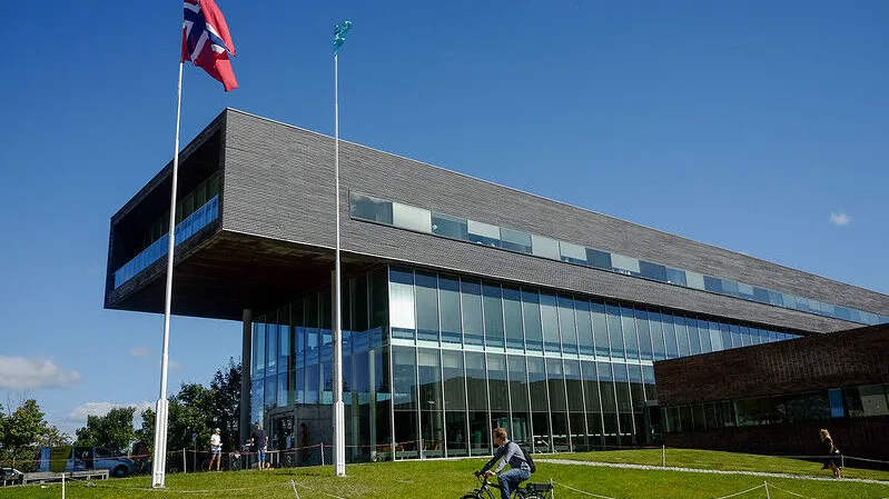 30046024771_ab8e26daa8_c